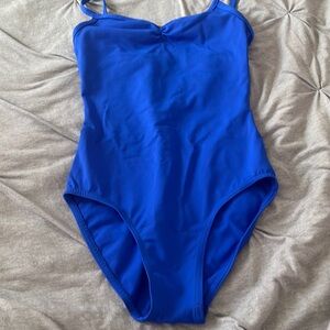 Royal blue dance Leo